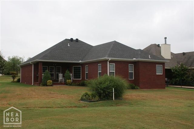 208 Lake Drive, Jonesboro, AR 72405