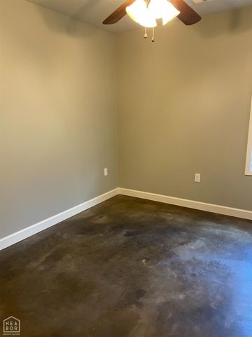 208 Lake Drive, Jonesboro, AR 72405