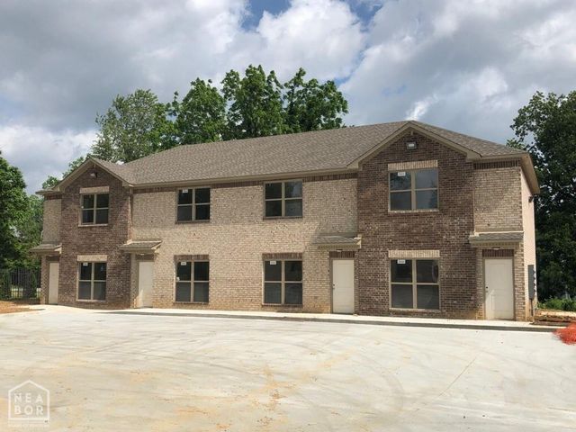 208 Lake Drive, Jonesboro, AR 72405