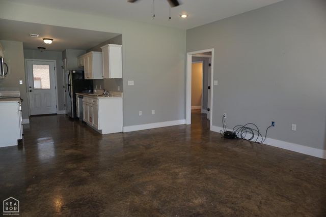 208 Lake Drive, Jonesboro, AR 72405