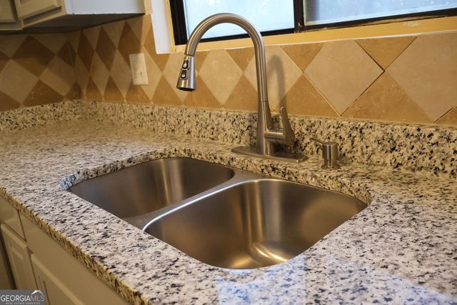 5128 Galbraith Circle, Stone Mountain, GA 30088