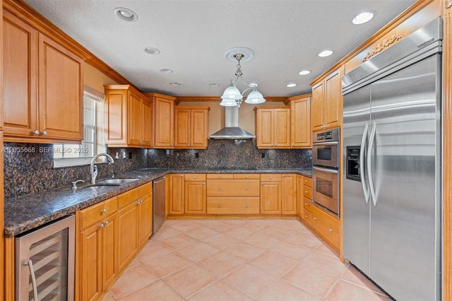 13390 SW 1st St, Miami, FL 33184