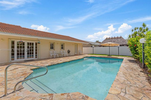 13390 SW 1st St, Miami, FL 33184
