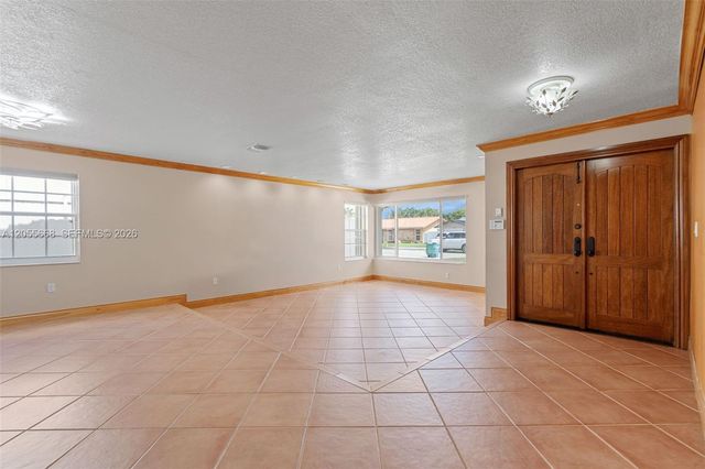 13390 SW 1st St, Miami, FL 33184
