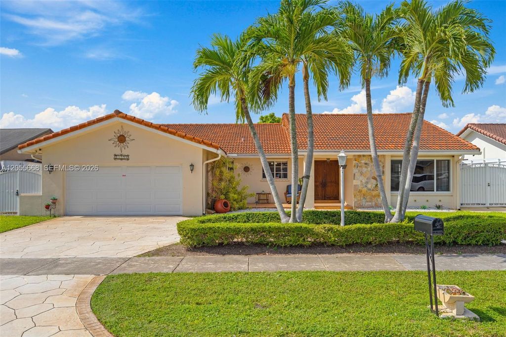 13390 SW 1st St, Miami, FL 33184