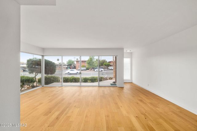 3018 E 6th St Unit 30, Tucson, AZ 85716