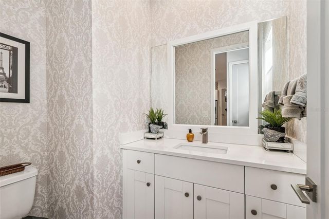 3100 W PAUL AVENUE 10, Tampa, FL 33611