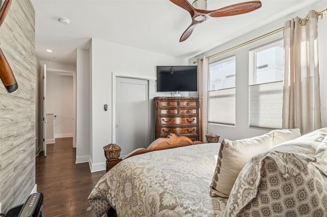 3100 W PAUL AVENUE 10, Tampa, FL 33611