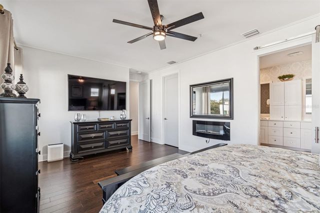 3100 W PAUL AVENUE 10, Tampa, FL 33611