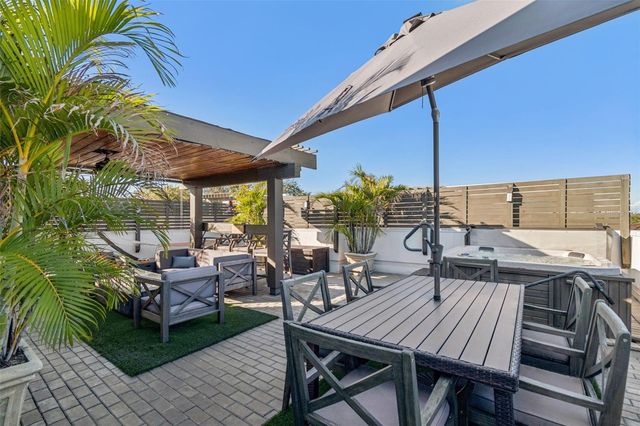 3100 W PAUL AVENUE 10, Tampa, FL 33611