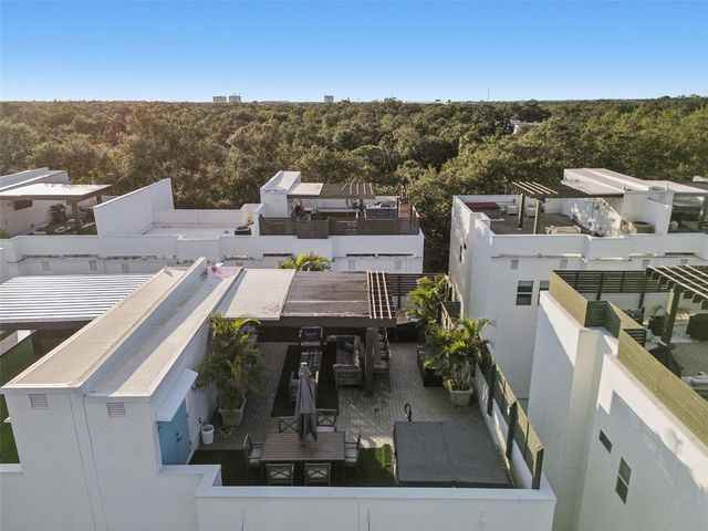 3100 W PAUL AVENUE 10, Tampa, FL 33611