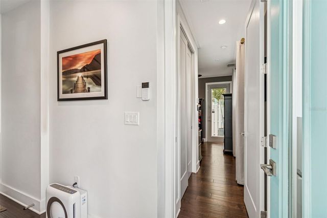 3100 W PAUL AVENUE 10, Tampa, FL 33611