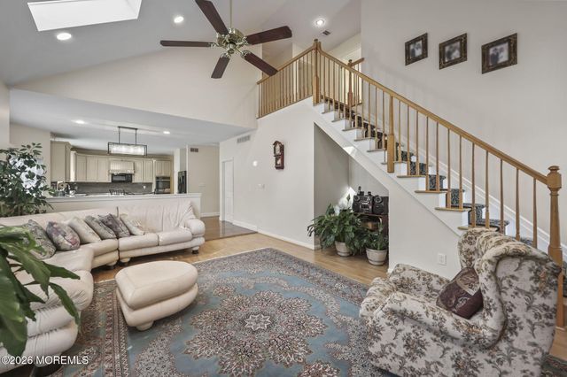 2 Gray Court, Manalapan, NJ 07726
