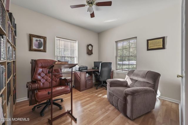 2 Gray Court, Manalapan, NJ 07726