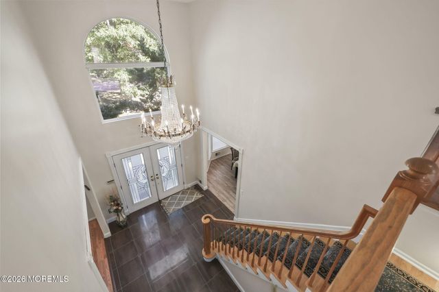 2 Gray Court, Manalapan, NJ 07726