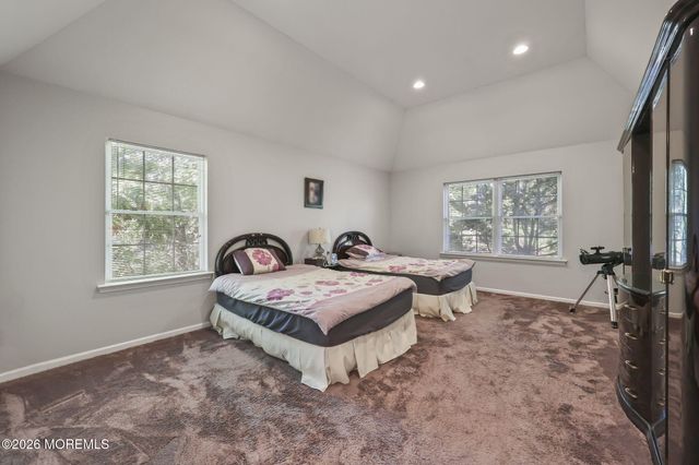 2 Gray Court, Manalapan, NJ 07726