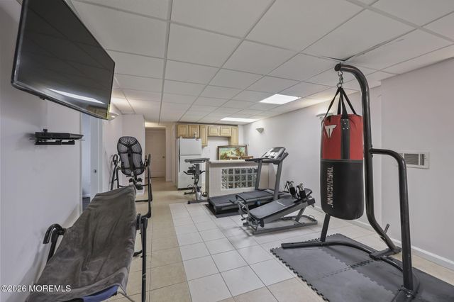 2 Gray Court, Manalapan, NJ 07726