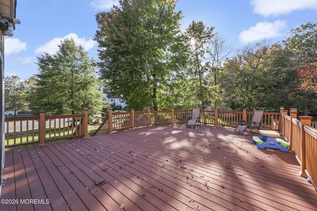 2 Gray Court, Manalapan, NJ 07726