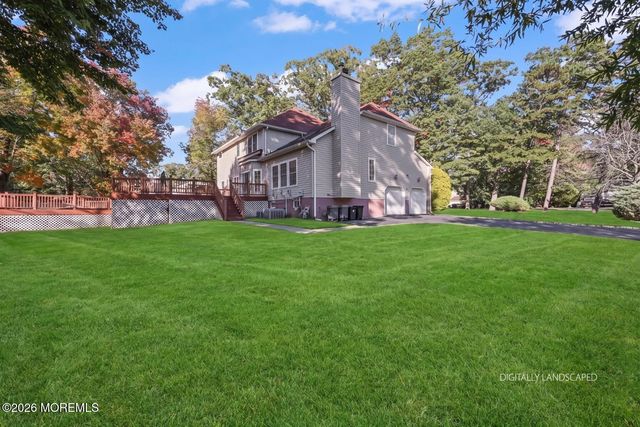 2 Gray Court, Manalapan, NJ 07726
