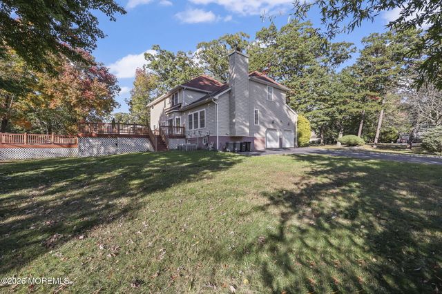 2 Gray Court, Manalapan, NJ 07726