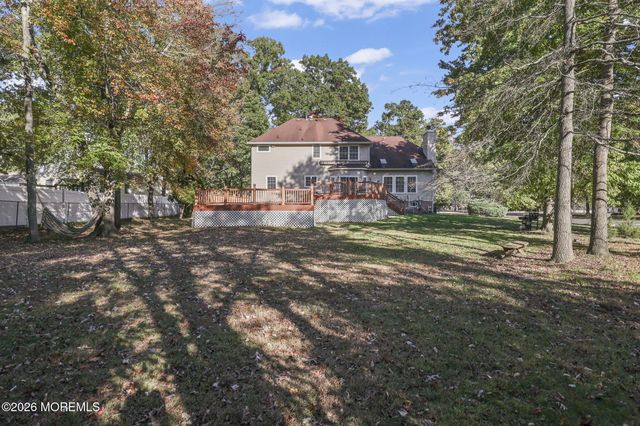 2 Gray Court, Manalapan, NJ 07726