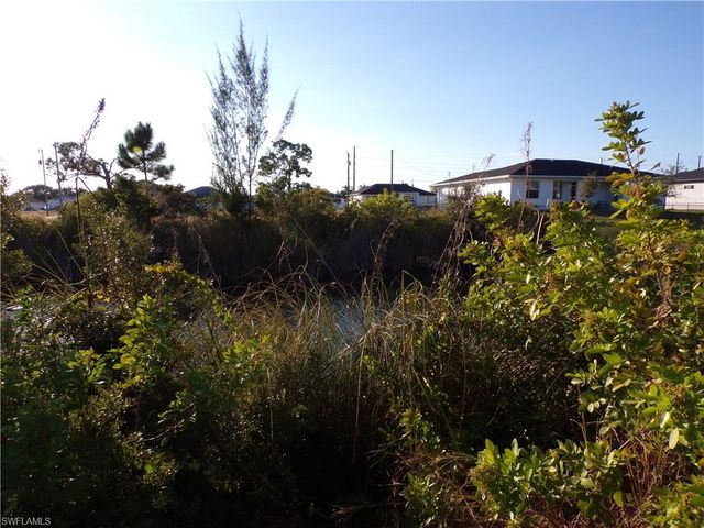 1906 NW 23rd AVE, Cape Coral, FL 33993