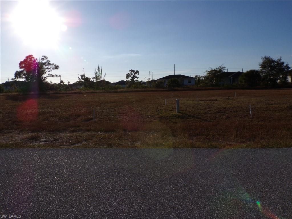 Image 4 of property listing at 1906 NW 23rd AVE, Cape Coral, FL 33993