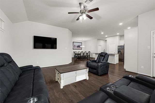 12102 Talmadge Reach Drive, Humble, TX 77346