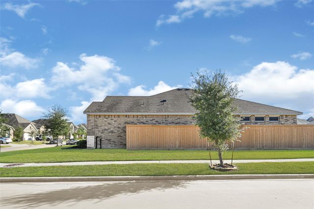 12102 Talmadge Reach Drive, Humble, TX 77346