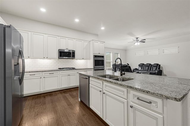 12102 Talmadge Reach Drive, Humble, TX 77346