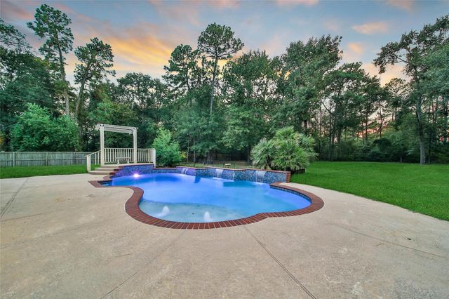 2315 Legends Gate Drive, Spring, TX 77386