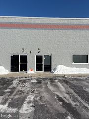 102 CAMARS DR #102, Warminster, PA 18974