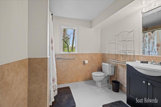 2901 84th Street SE, Caledonia, MI 49316