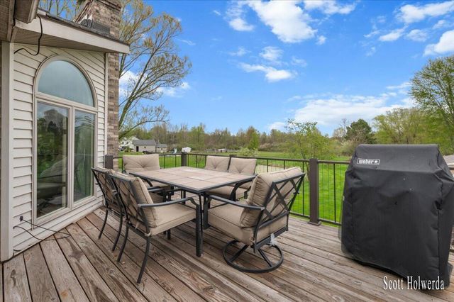 2901 84th Street SE, Caledonia, MI 49316