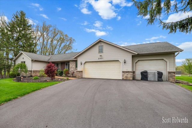 2901 84th Street SE, Caledonia, MI 49316