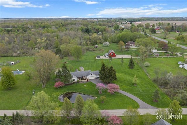 2901 84th Street SE, Caledonia, MI 49316
