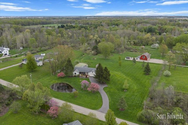 2901 84th Street SE, Caledonia, MI 49316