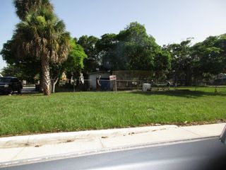 913 B Avenue, Fort Pierce, FL 34950