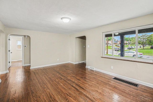 5931 N Glen Road, Green Twp, OH 45248