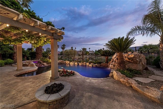 11359 Winter Cottage Place, Las Vegas, NV 89135