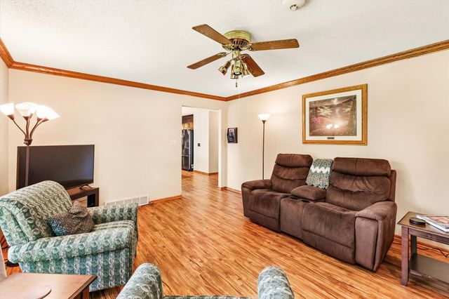 5745 Columbine Drive, Johnston, IA 50131