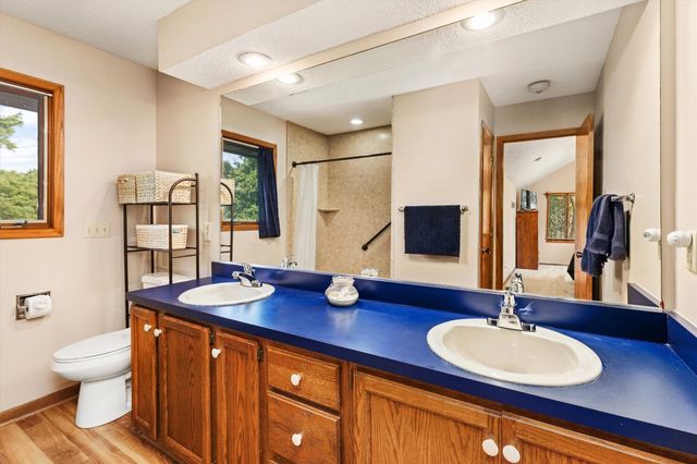 5745 Columbine Drive, Johnston, IA 50131