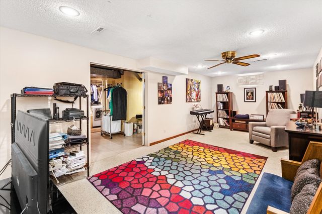 5745 Columbine Drive, Johnston, IA 50131