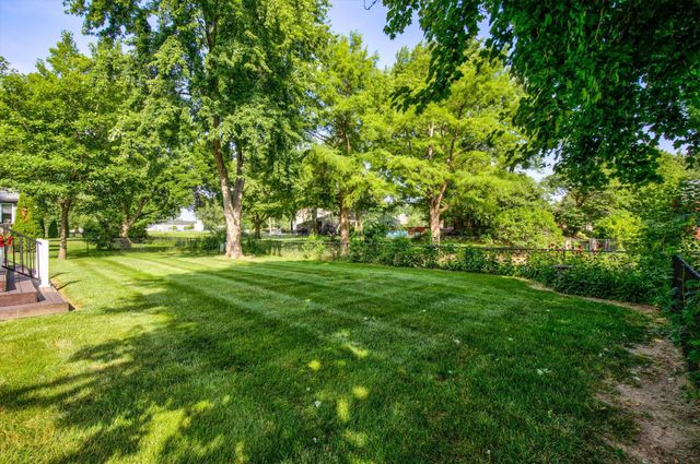 5745 Columbine Drive, Johnston, IA 50131
