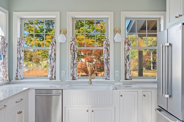 67 Park Street A, Northampton, MA 01062