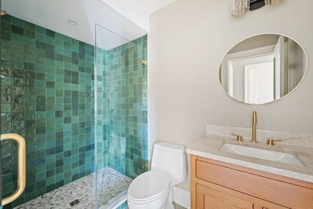 67 Park Street A, Northampton, MA 01062