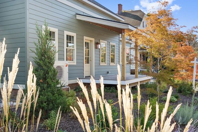 67 Park Street A, Northampton, MA 01062