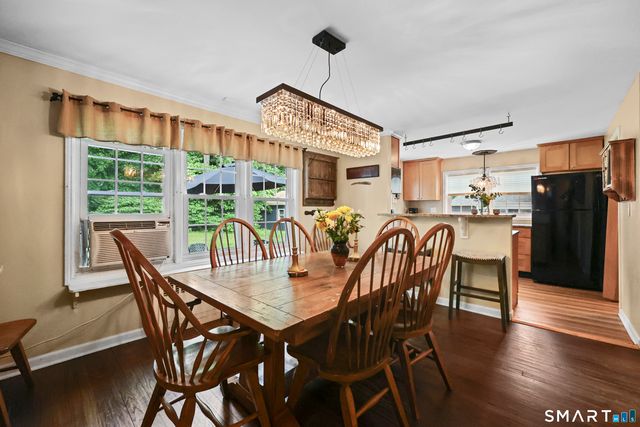 26 Fernbel Lane, West Hartford, CT 06107