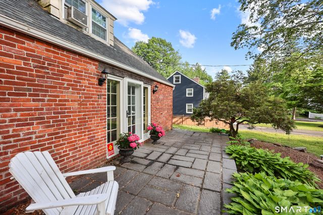26 Fernbel Lane, West Hartford, CT 06107