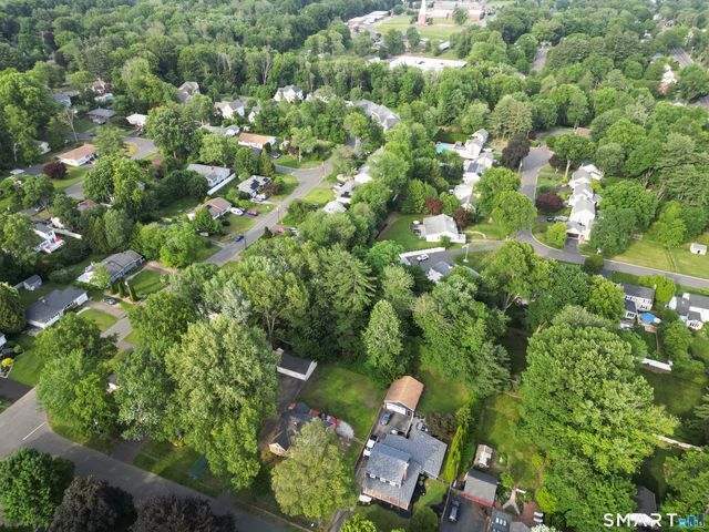 26 Fernbel Lane, West Hartford, CT 06107